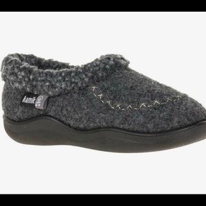 Kamik toddler slippers
